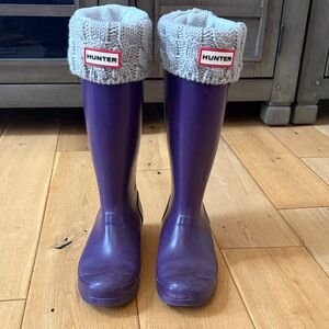 Hunter Violet Boots with Knit Cuffs